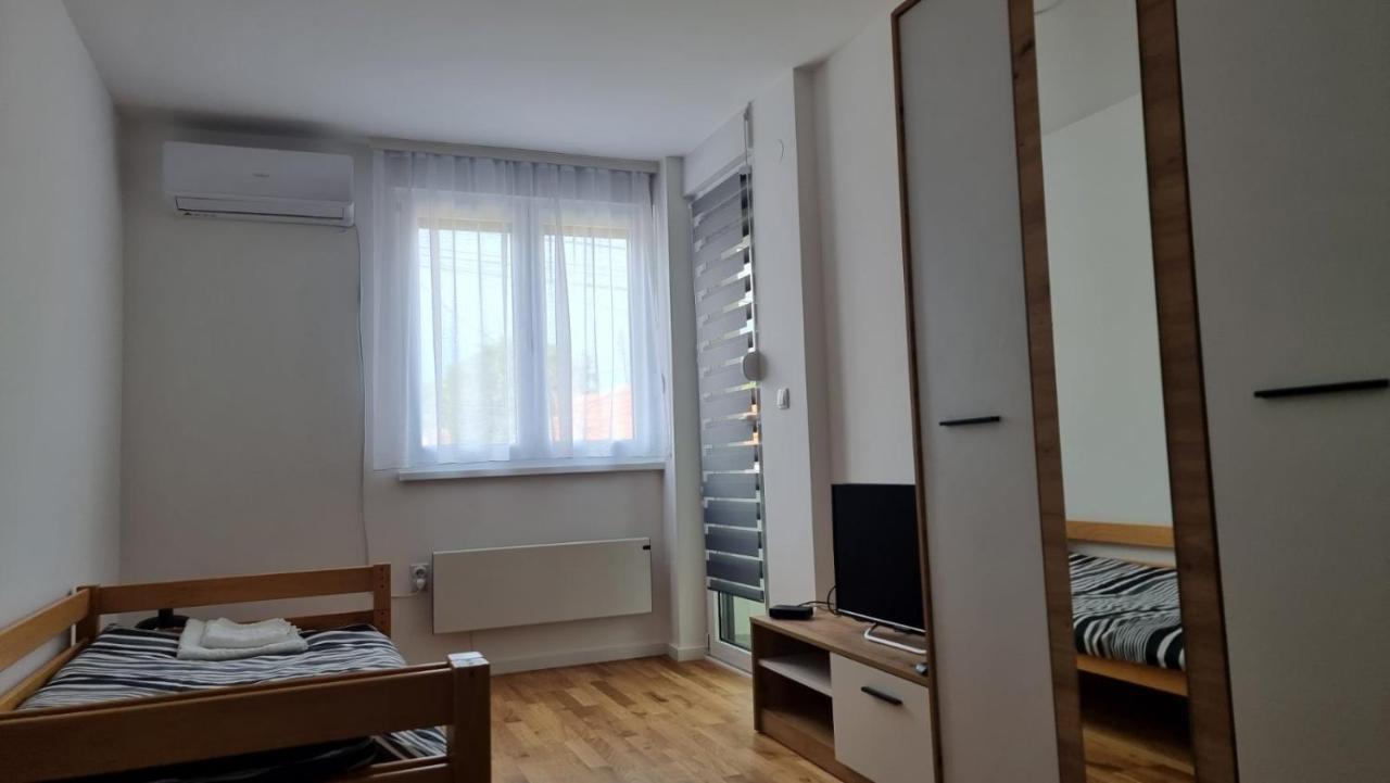 Vlyche Apartment Free Parking Ni المظهر الخارجي الصورة